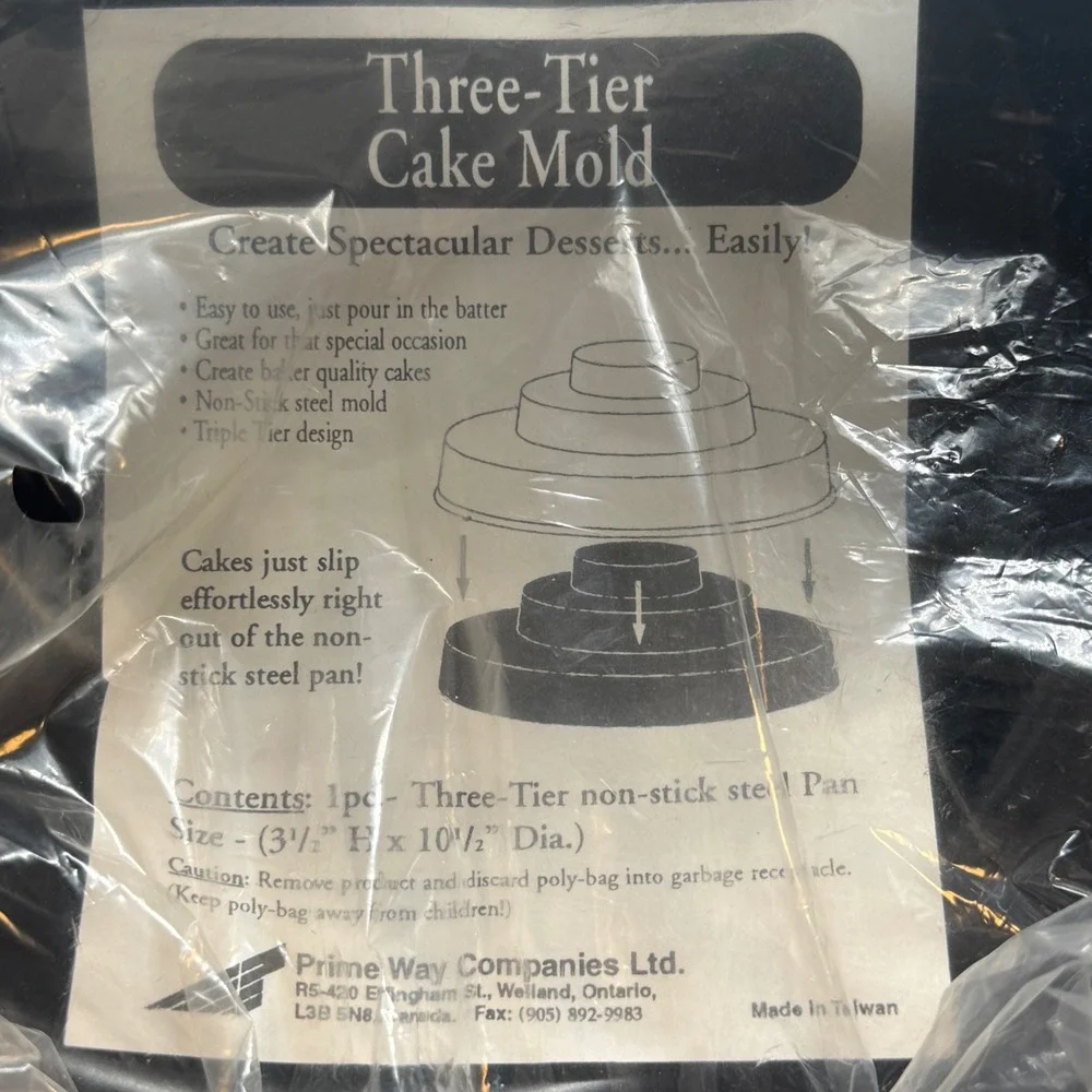 Prime Way Companies Three-Tier Cake Mold Non-Stick Steel Red 10.5 Inch Pan